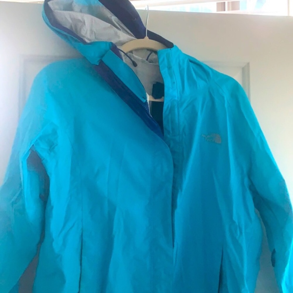 North Face Rain Jacket Women’s Size Medium